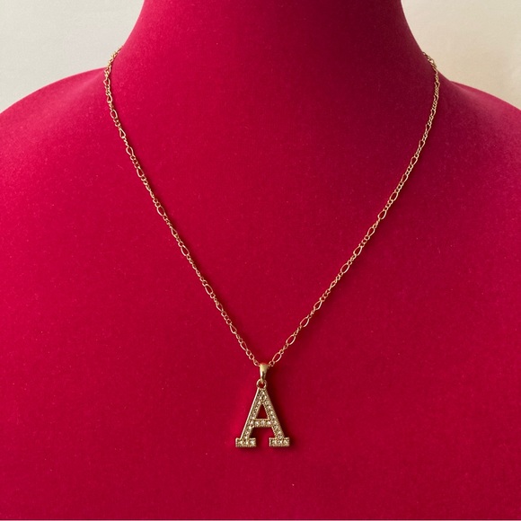 Necklace Figaro Link Chain Initial Pendant A | Gold Tone | New No Tags - Picture 2 of 5